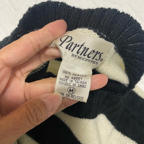 Vintage 80’s stripped sweater Mervyns M/L - Picture 2 of 5